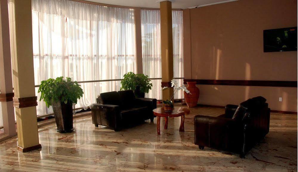 פרמריבו Hotel Elegance Nv מראה חיצוני תמונה